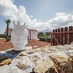빌라 Panoramic With Private Pool Near