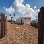 Panoramic With Private Pool Near 스코펠로