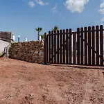 Panoramic With Private Pool Near *