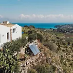 Panoramic With Private Pool Near *